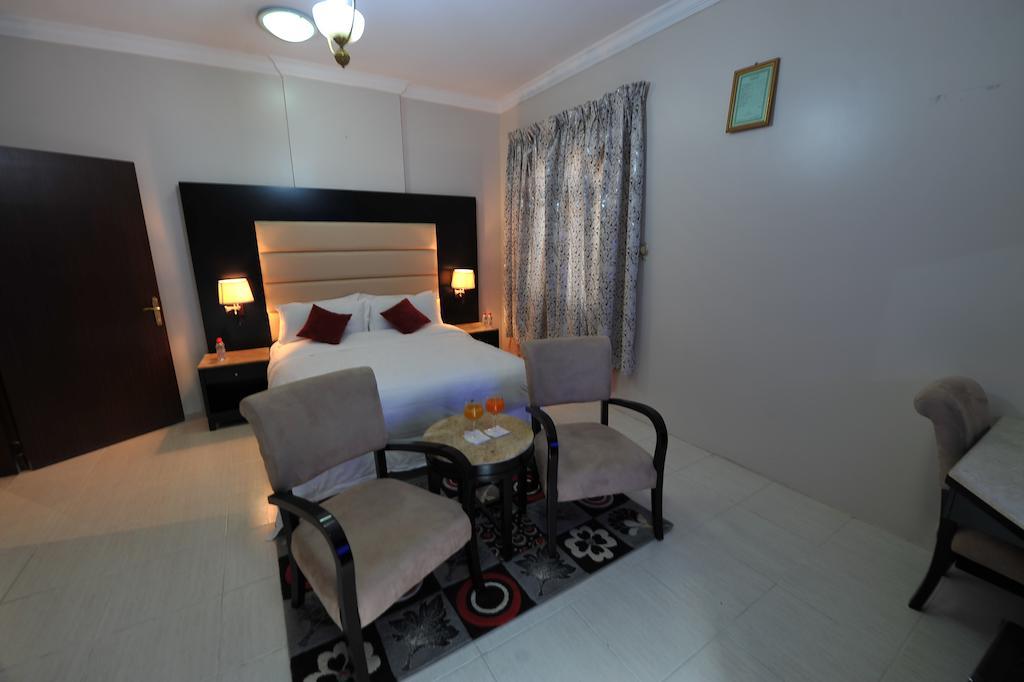 Janadriyah Suites 13 Nadinah Dış mekan fotoğraf
